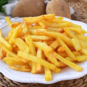 Patatas fritas con salsa